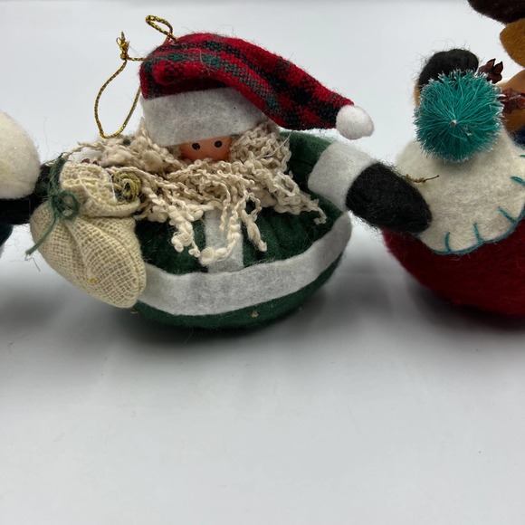 Primitive Round Plush Santa Claus Snowman Reindeer Christmas Ornaments Lot 3 - Picture 3 of 8